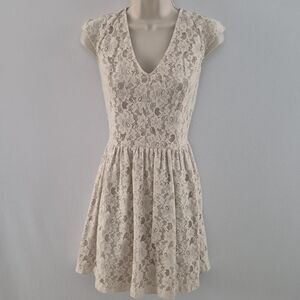 Kensie Size S Ivory & Beige Lace Fit & Flare Mini Dress
